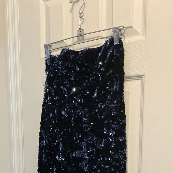 Elegant navy blue Velvet Skirt - Picture 5 of 8